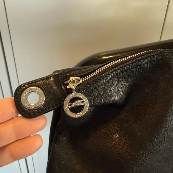 Longchamp Classic Black Leather Shoulder Bag - Picture 11 of 16